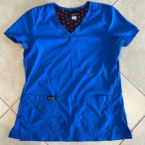 Royal blue koi basics women’s scrub top